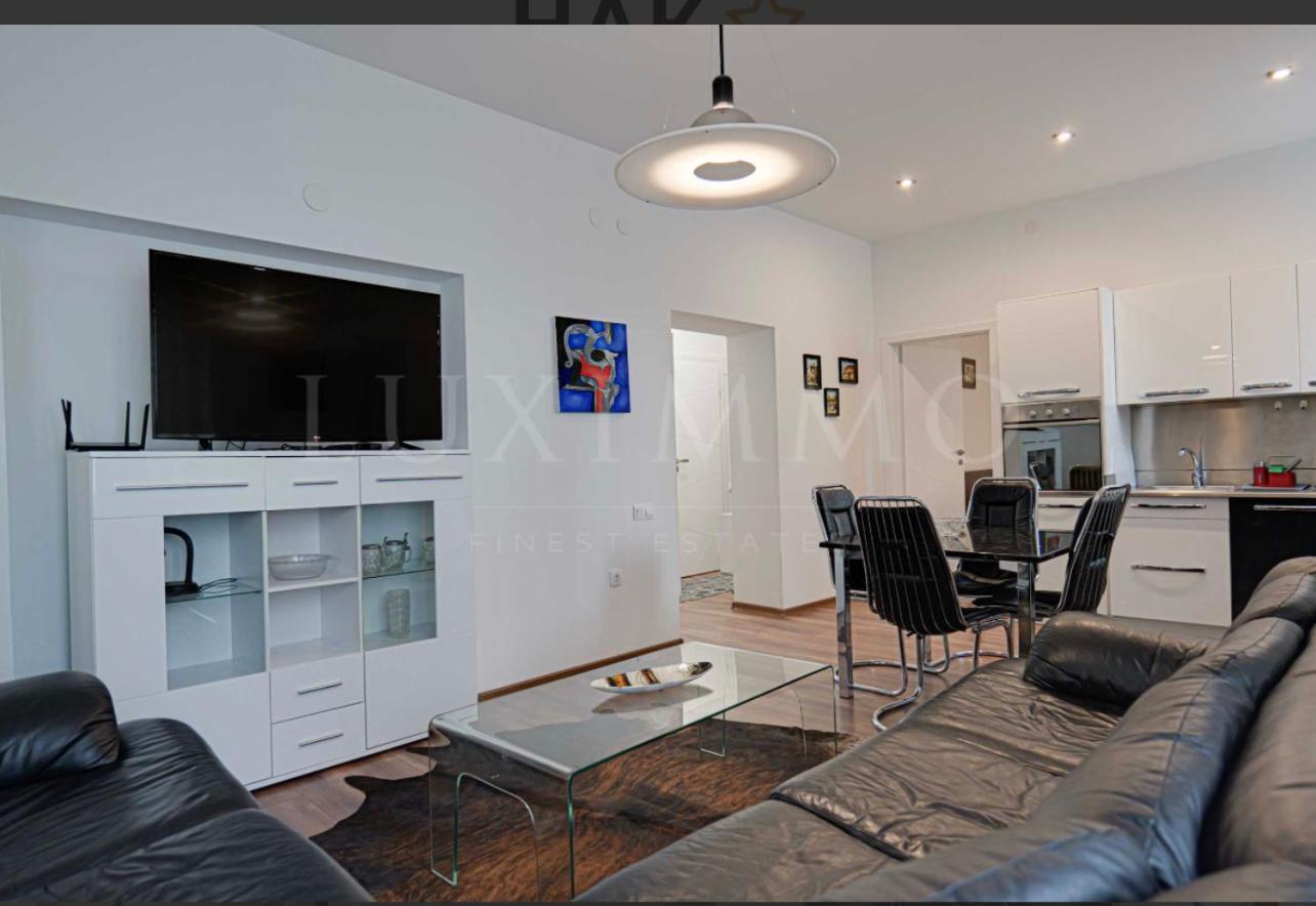 A Lovely 2 Bedroom Apartment In The Heart Of Sofia Exterior photo